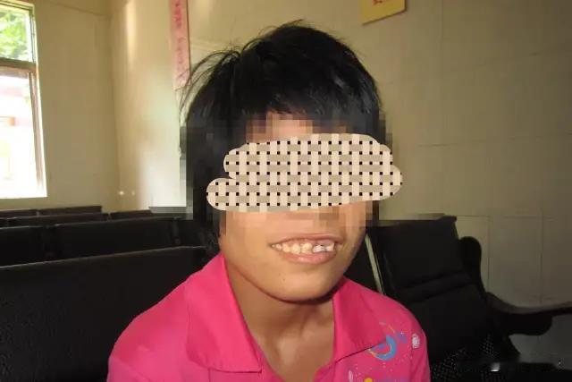 甘肃，36岁女子王某某患有中度智力发育迟缓，61岁男子黎某明知她智力不正常，仍与