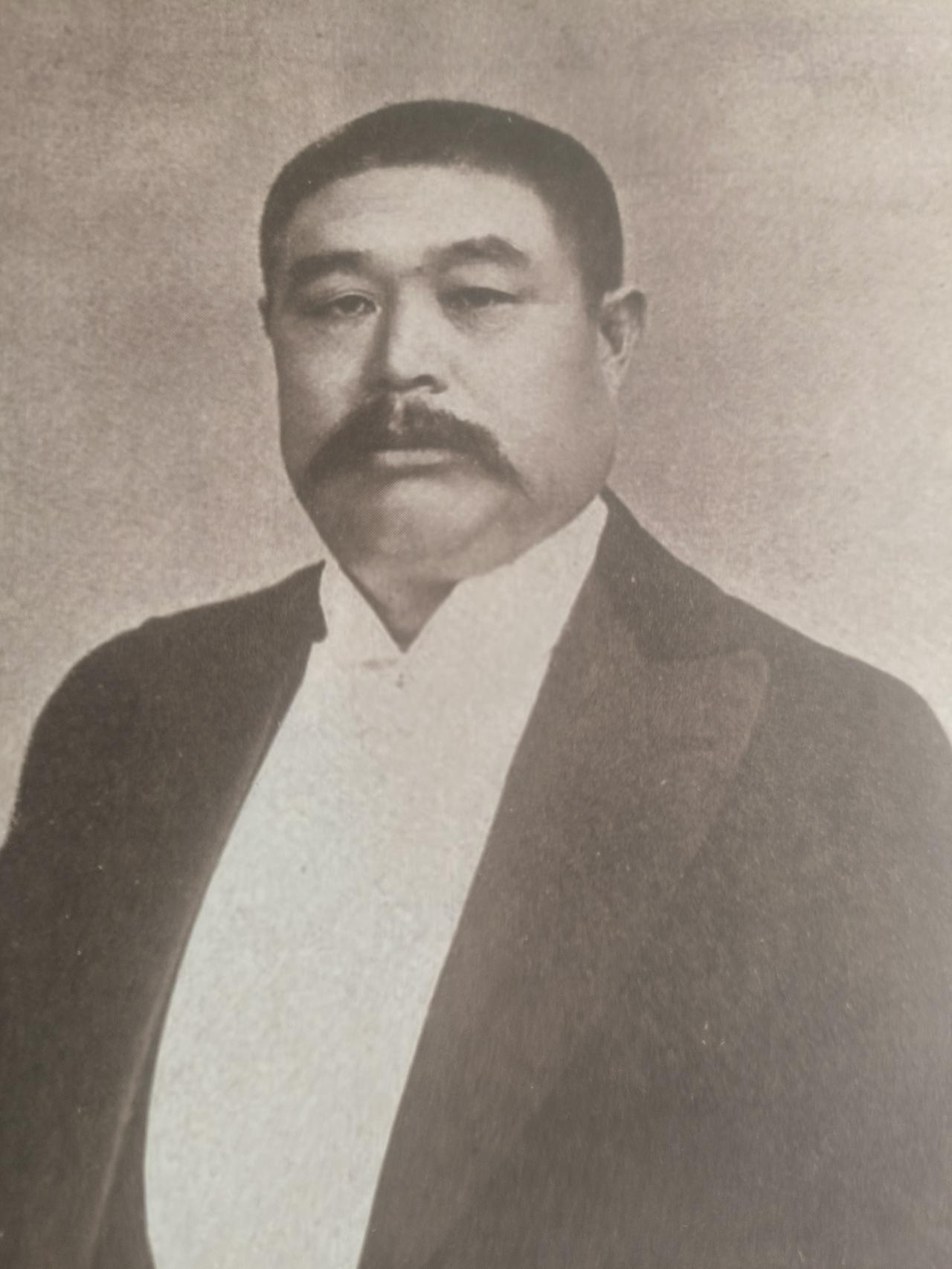 大总统黎元洪（12）反对帝制续2 册封“武义亲王”的消息公布后，陆