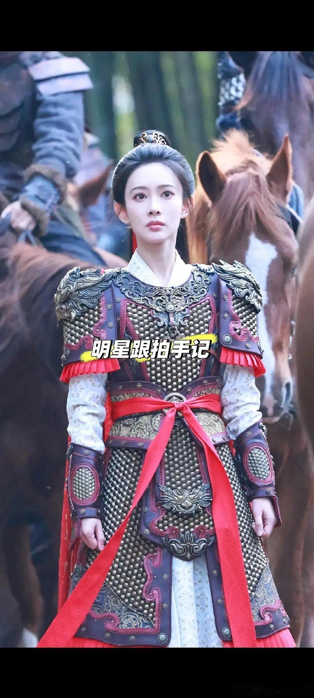 孟子义赵露思的将军哪个更写实