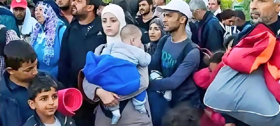 一个国家能蠢到什么地步？看看瑞典就懂了，三十年前，瑞典人均GDP高达3.2万美元