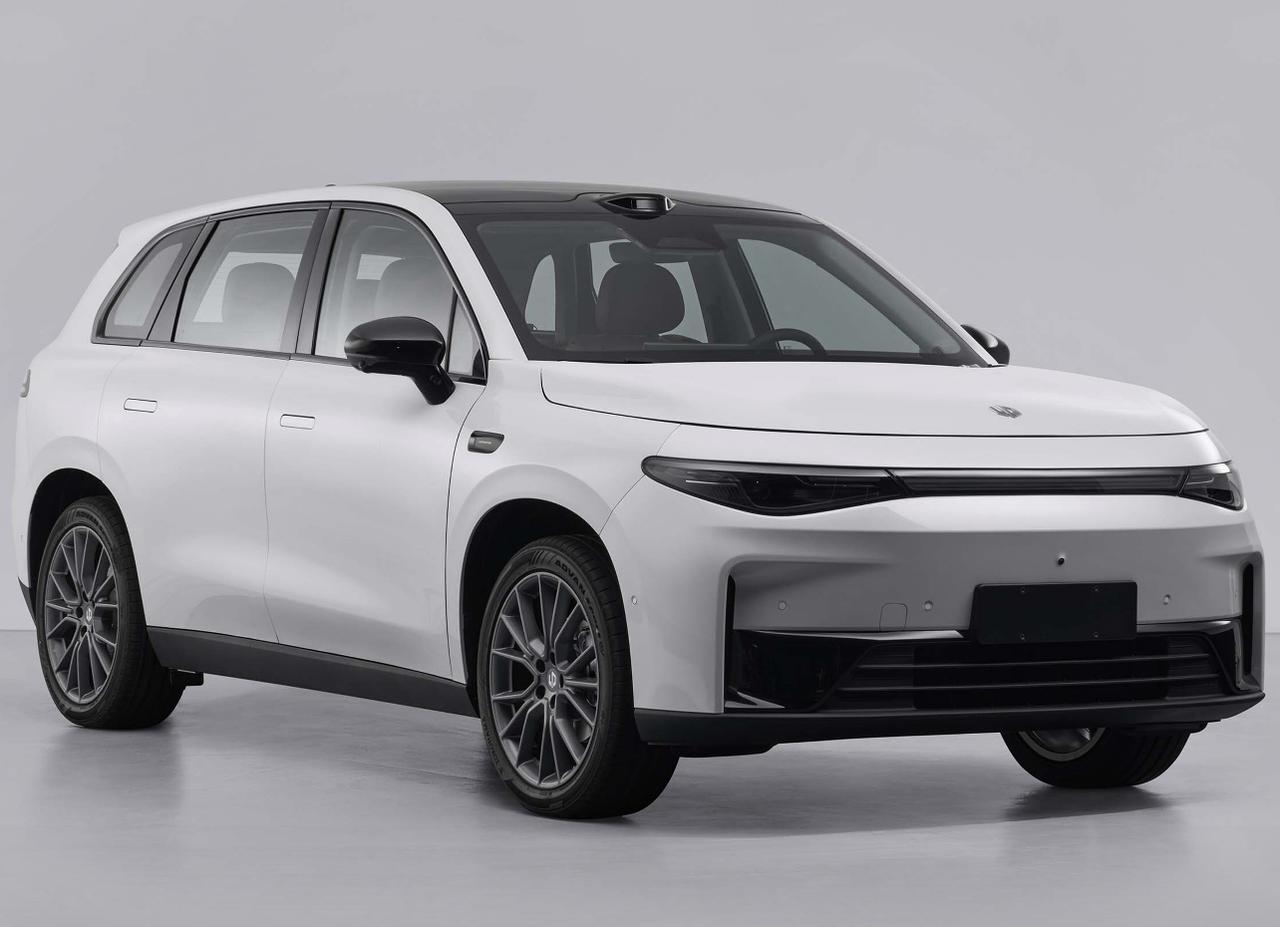 12万级家用SUV怎么选？看零跑C10的真实续航与配置12万预算选家用新能源