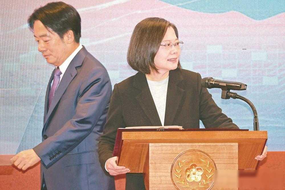 台湾官员悄悄回岛，舆论炸锅了，隐身行动揭出老问题5月3号晚上，社交平台上开始
