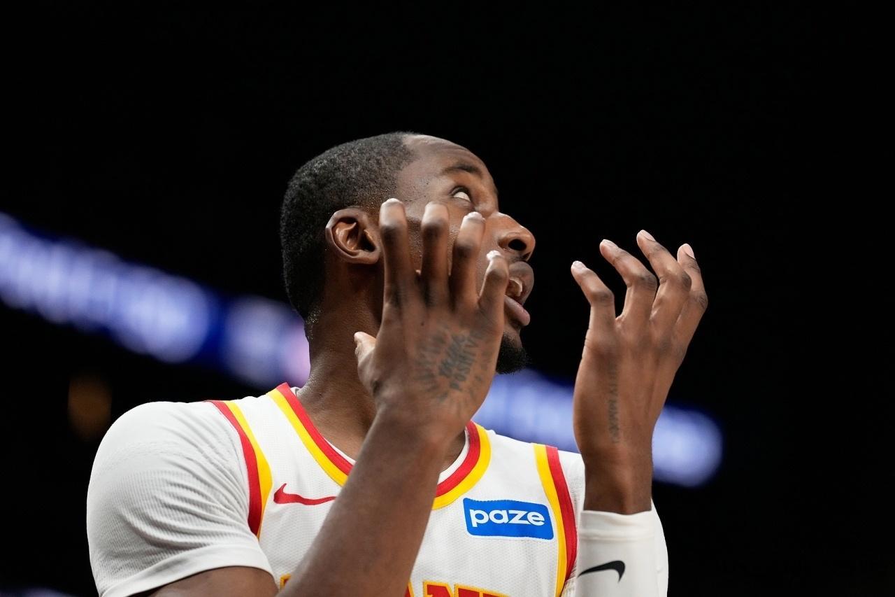 库明加自由球员湖人森林狼NBA媒体人：库明加选择急剧减少，预计只能低价签约湖人或
