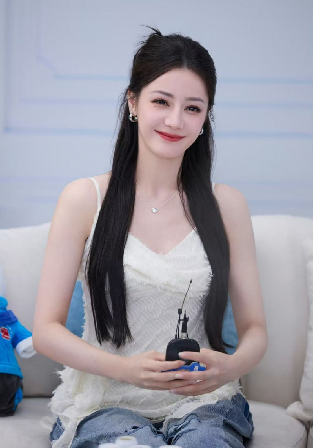 迪丽热巴草莓酸奶妆化妆金鹤龙迪丽热巴草莓酸奶​迪丽热巴草莓酸奶妆，化