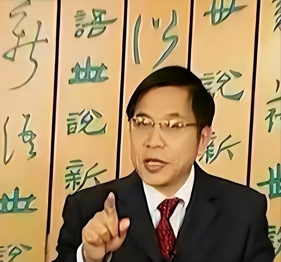 “中医不灭，天理难容？”中南大学的教授张功耀发起万人签名，要求取消中医药，这是一