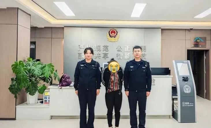 快意！宁夏女骗子逃至青海，被抓！来自宁夏中卫的张某某，因涉嫌诈骗被警方通