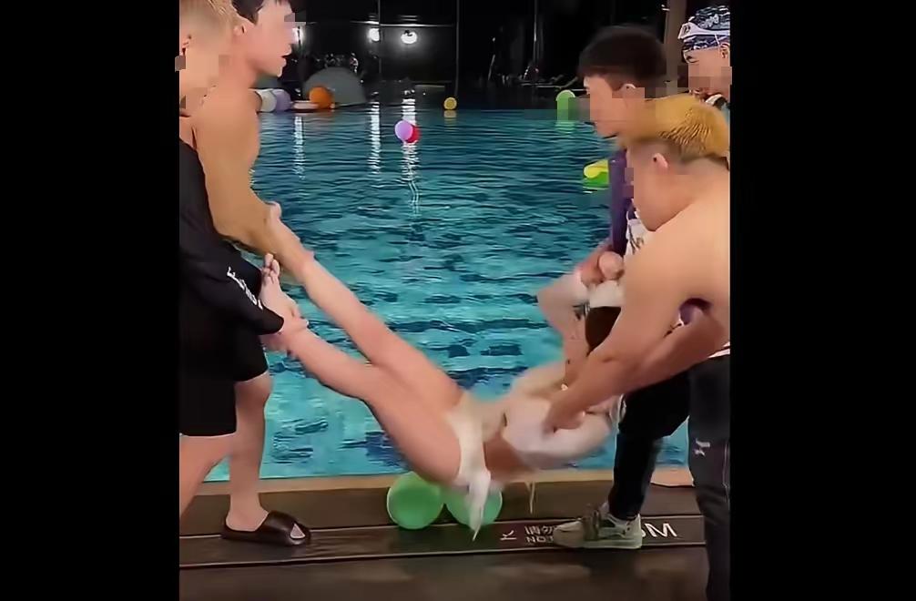 4300万粉丝的刘二狗，是把直播当成无底线捞钱的工具了吧！青