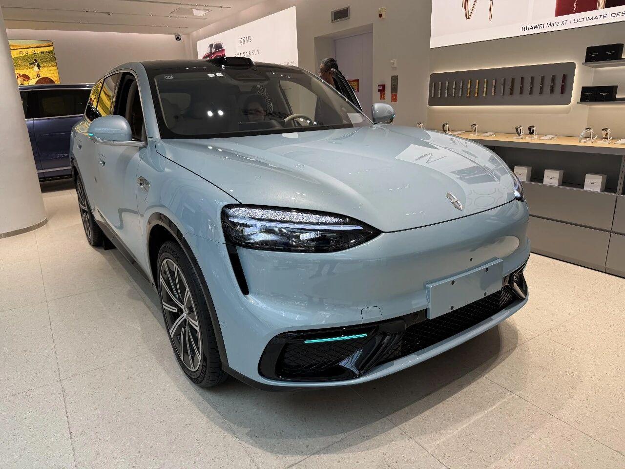 除了华为ADS，问界M6还剩什么？实拍问界M6纯电版，整体喜忧参半，优