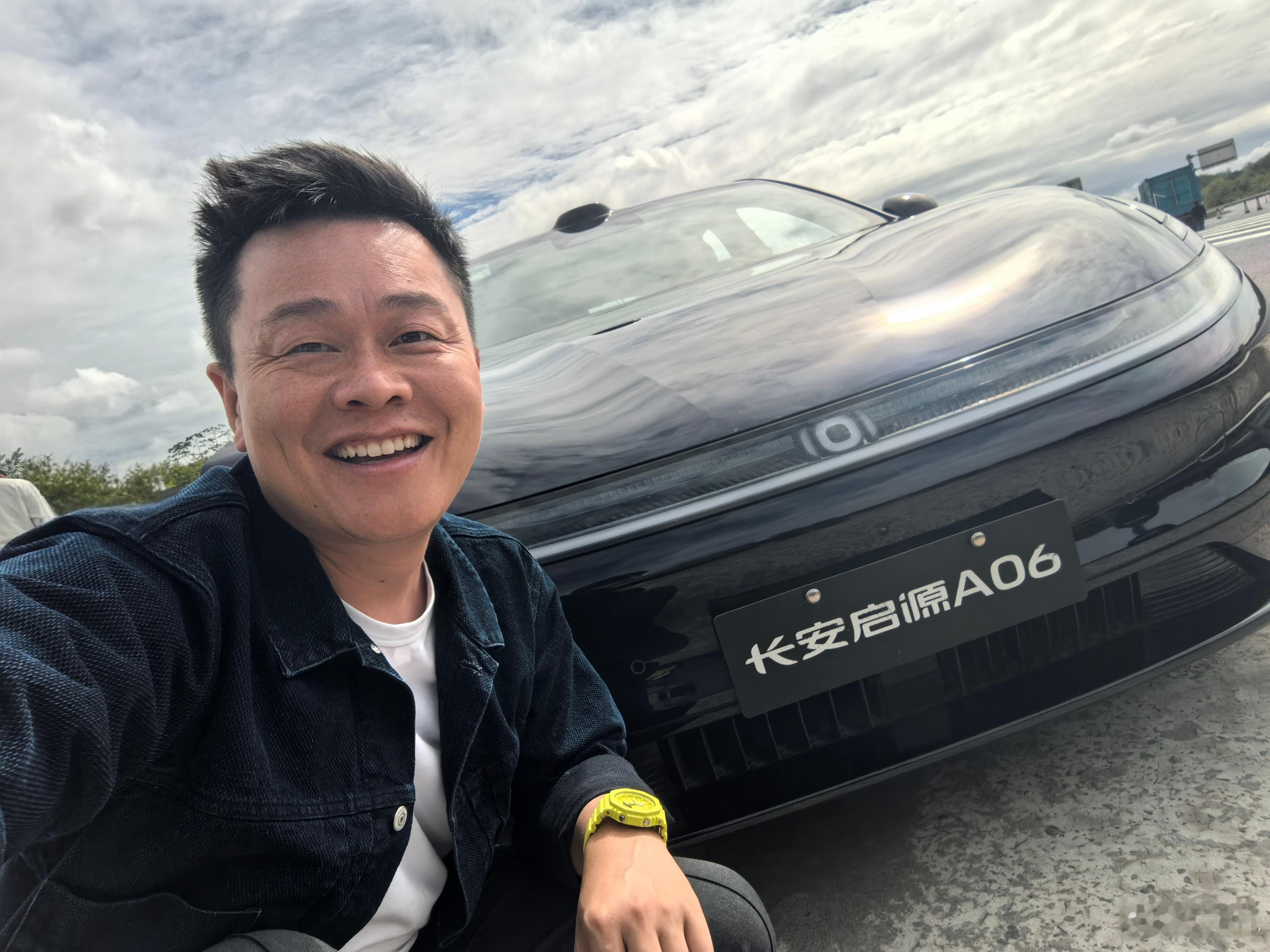 第一棒我开，极速180km/h，连干48小时。为什么我开第一棒，因为我考下了这个