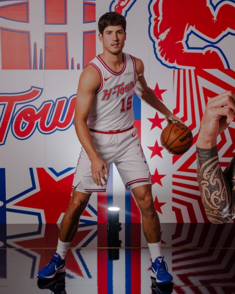 杜兰特亚当斯复出激活最强拼图，谢泼德+33正负值诠释赢球密码