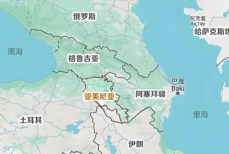 阿塞拜疆开始与俄罗斯叫板。新仇旧恨交织在一起，阿塞拜疆瞅准时机准备与俄罗斯掰扯掰