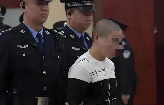 宝马撞人案主犯温庆运伏法！临刑前崩溃哭求：