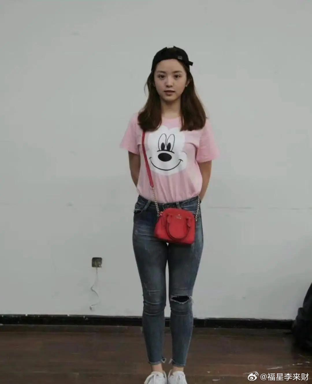 田曦薇早期素颜照