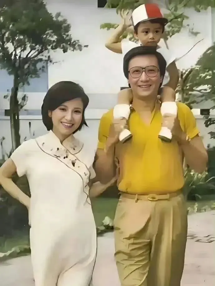 这两父子是真的帅！