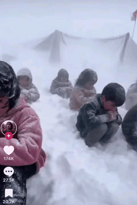 加沙下雪，孩子受冻：这个视频收获点赞17万全世界都关注加沙的巴勒斯坦人，主要