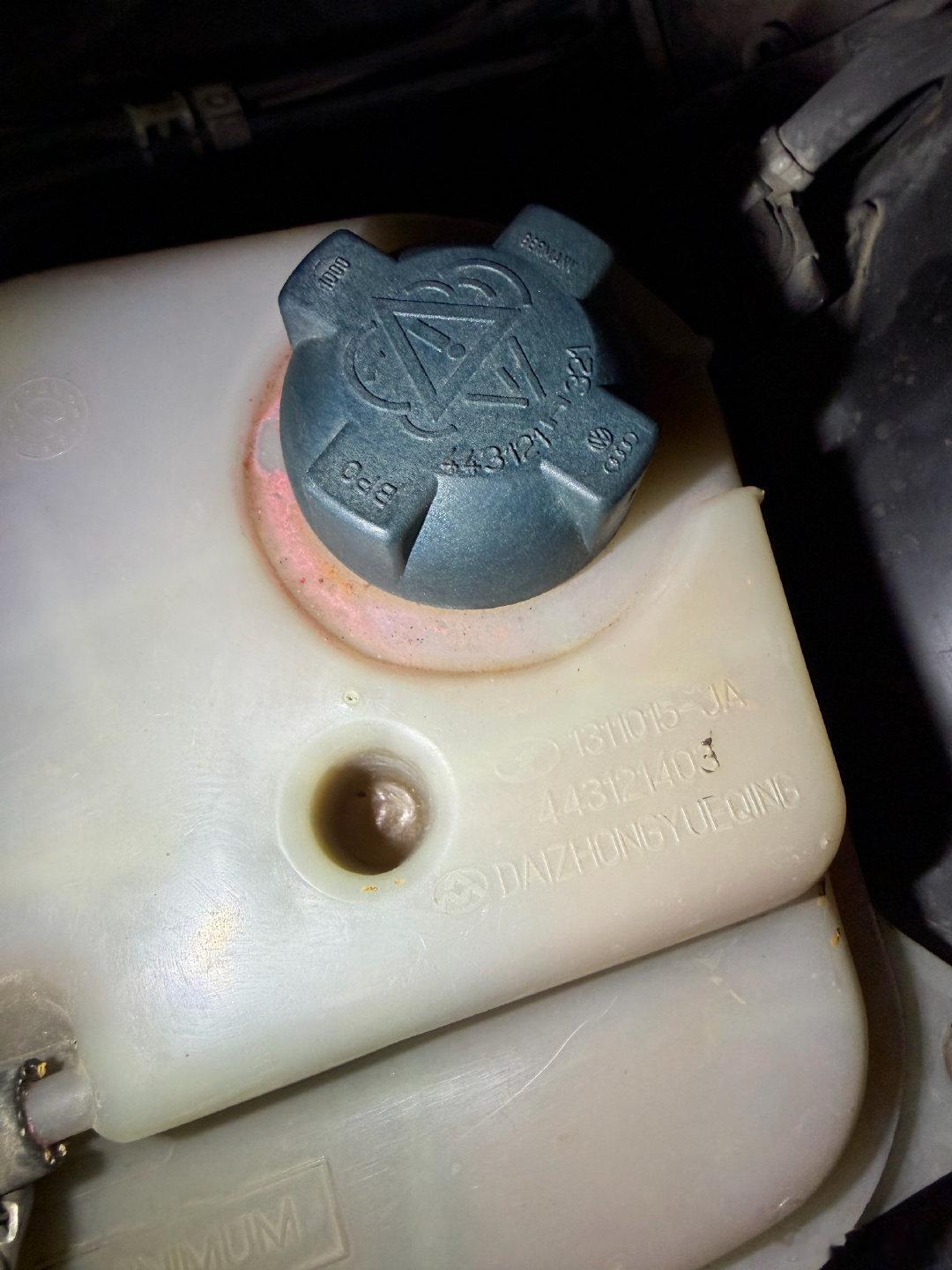 国内能见到的一汽奥迪C3/红旗明仕搭载过的引擎十分混乱，这段历史可以写很长，是段