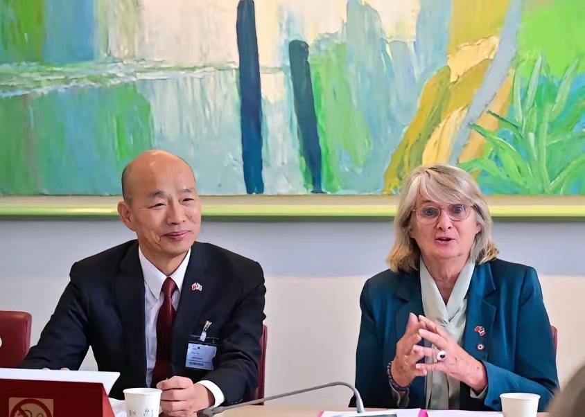 轮到台湾尴尬了！韩国瑜赴英无人接待。韩国瑜带着人跑去英国法国，想搞什么“对外