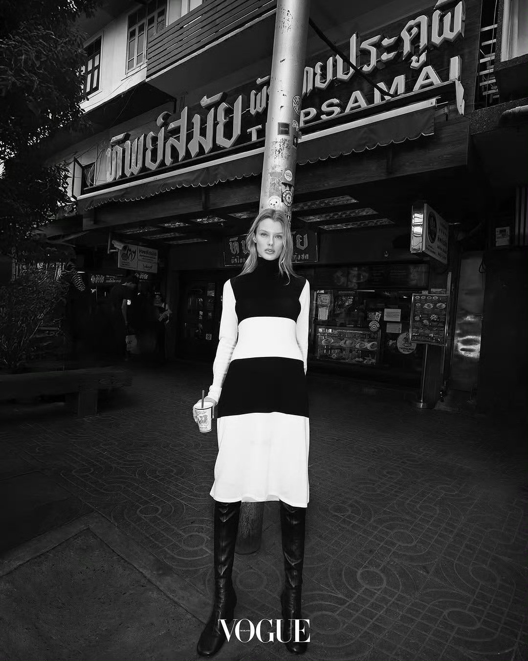模特KrisGrikaiteHermès泰版《VOGUE》2026年2月刊封面