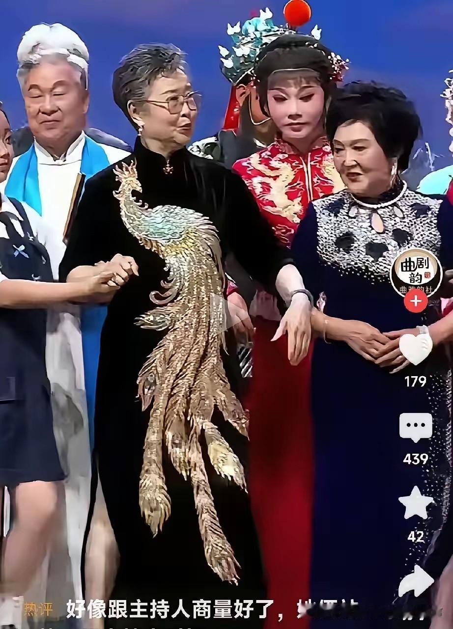 昨天5月31日这一天，一位穿凤凰旗袍的“老艺术家”霸占了头条，彻底成为网络红人“