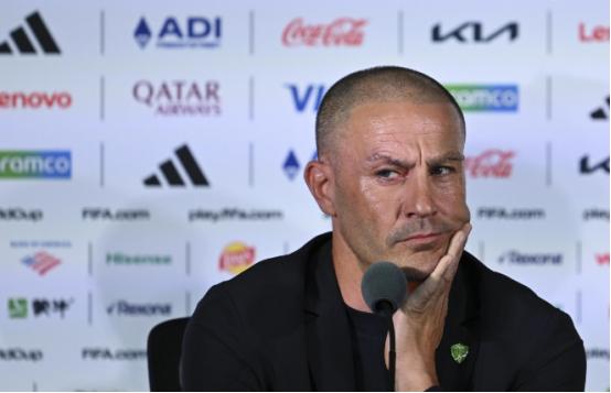 太扎心了！近日，乌兹别克斯坦队的主教练卡纳瓦罗撂下一句大实话，他说自己怎么想都想