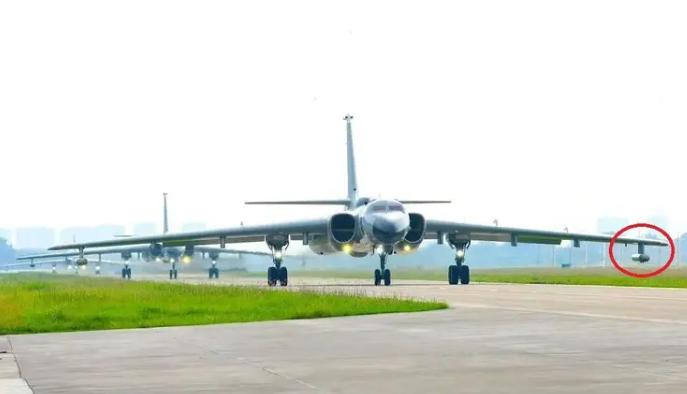 解放军给轰6J，装上了“千里眼”，海空一体战打开新棋局据央视报道，解放军轰炸