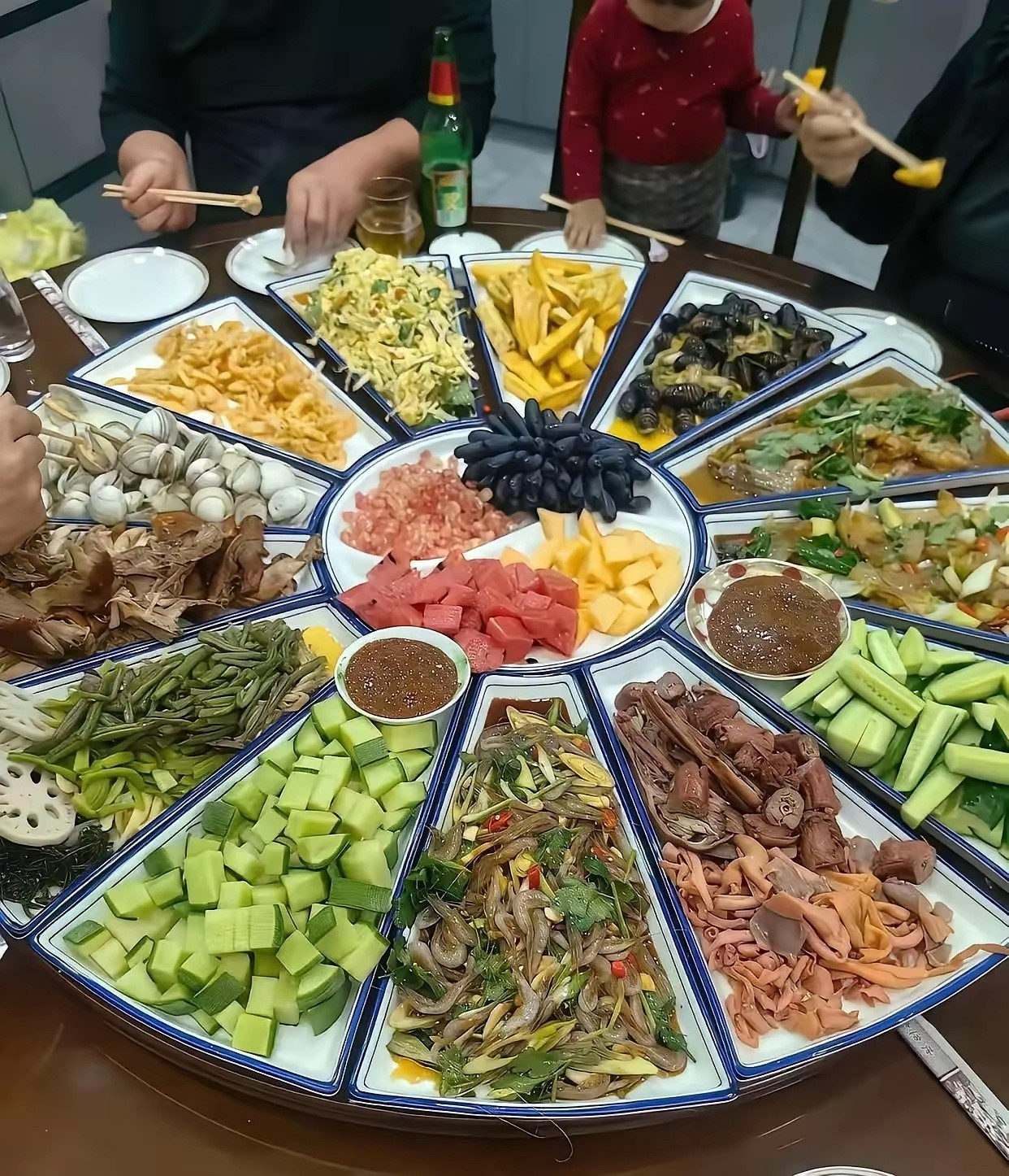 这一桌子感觉没一个好菜​​​