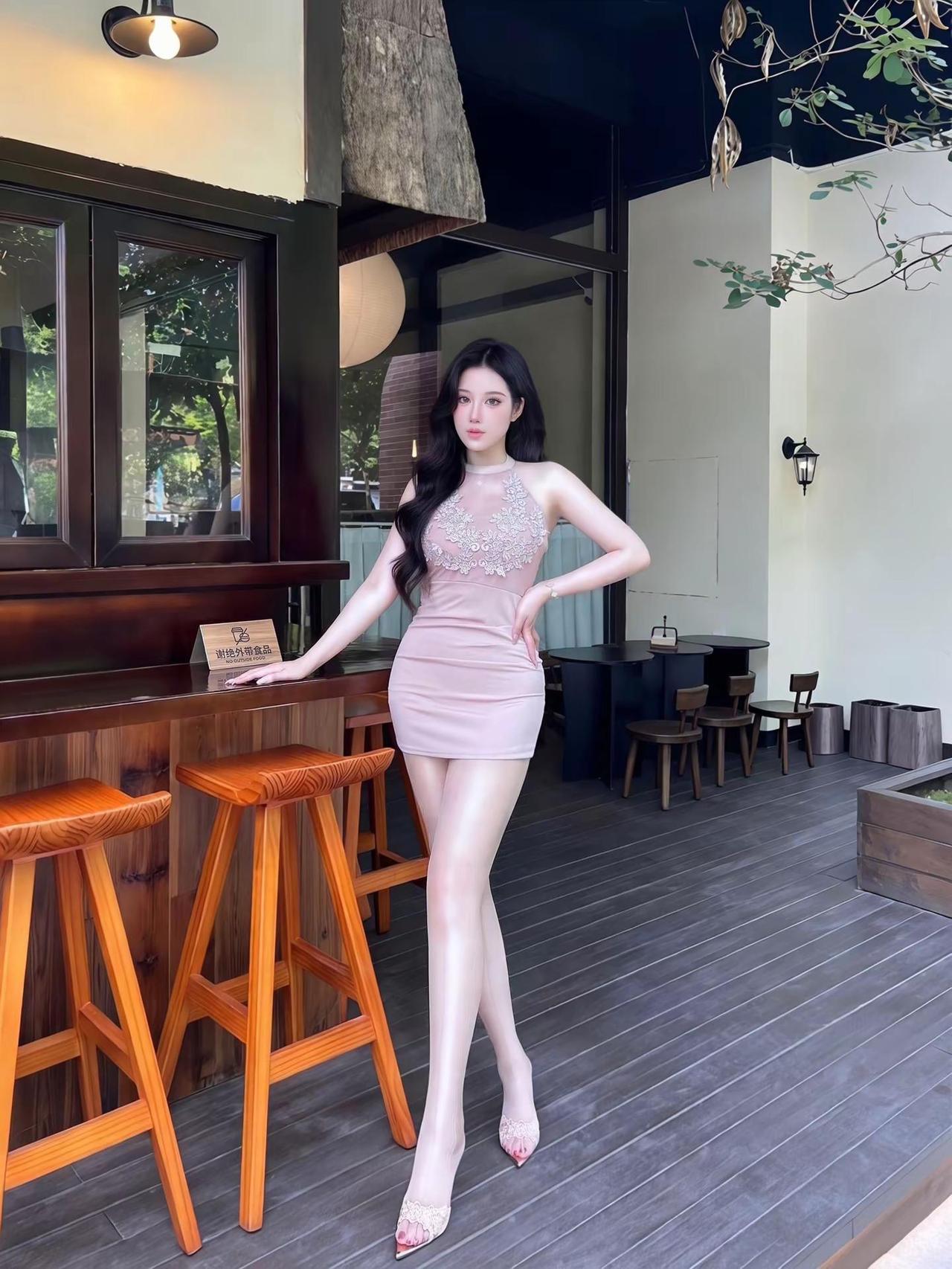 温柔蜜桃。氛围感御姐拍照穿搭