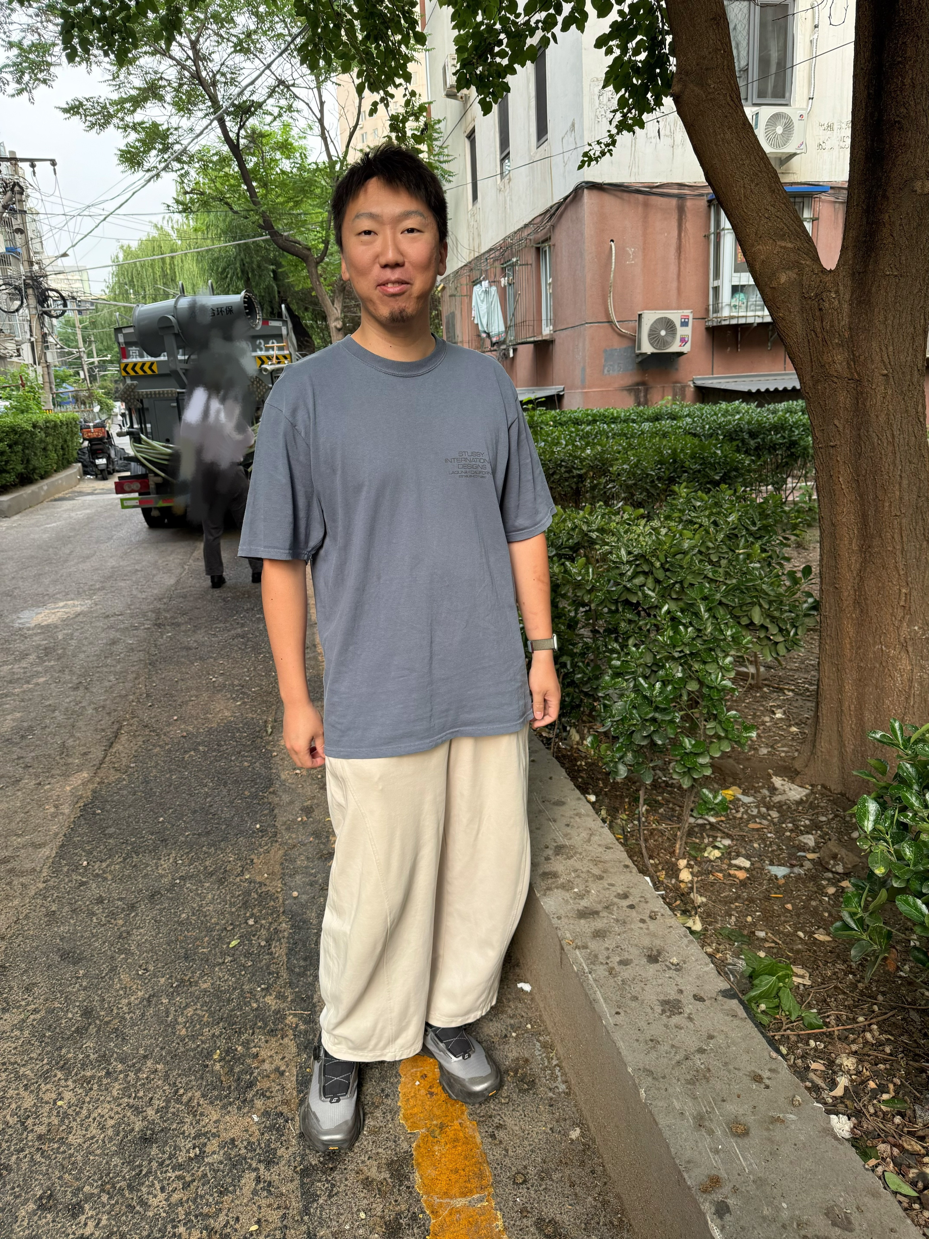 论不穿工服的日子里，我的随机穿搭，被人吐槽很像北京大爷真的吗？？？