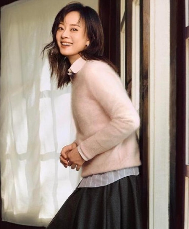 孙俪长发真的好美！状态好好，直接梦回甄嬛传前期，尤其那笑容真的太温柔了，灵动又娇