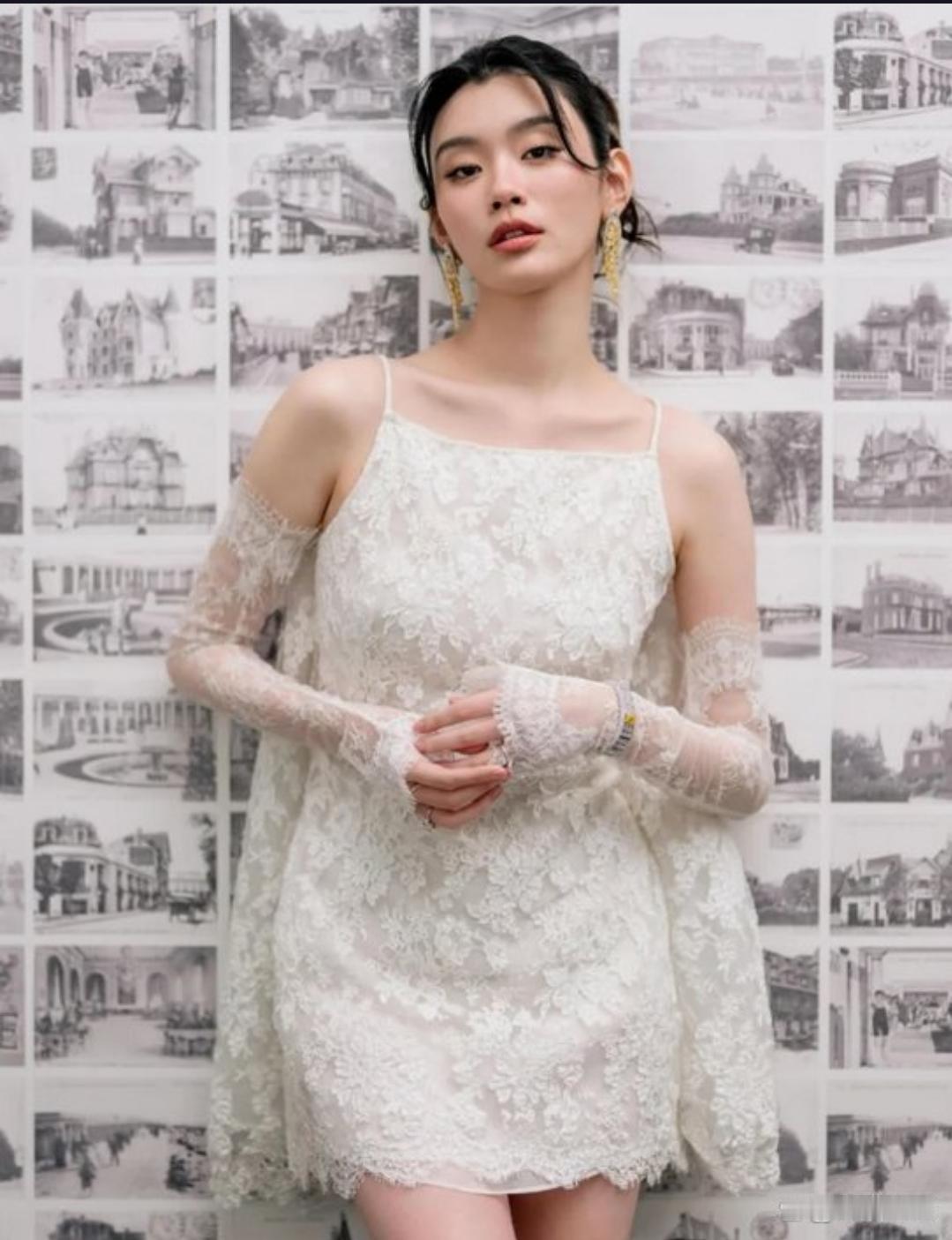 奚梦瑶婚礼佩戴婆婆珍藏古董珠宝，一句“妈妈”引热议。近日，奚梦瑶在社交平台晒出