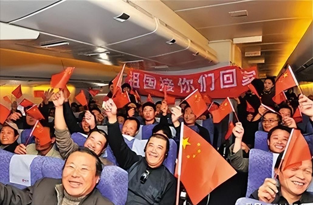 “为什么不让我们登船，日本人就可以？”2000年所罗门撤侨，澳大利亚允许