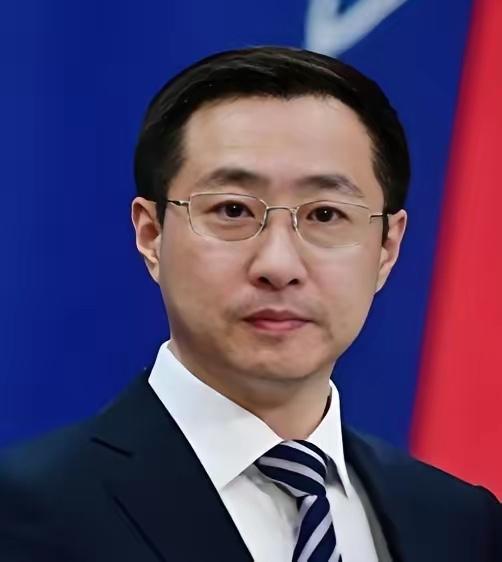 这一回中国可真要杀鸡给猴看了。谁是这只鸡？不是美国，不是日本，是荷兰。2