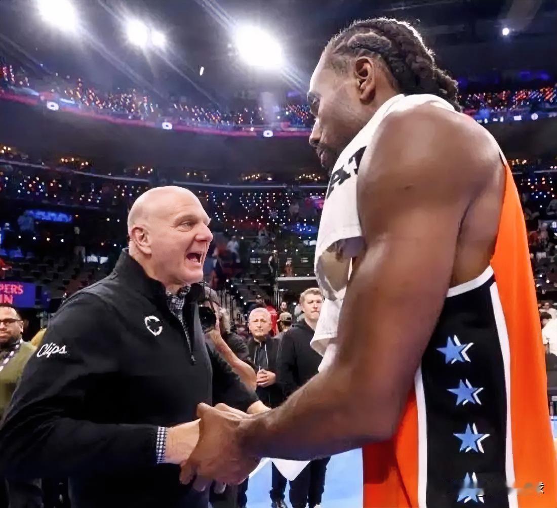 肖华真是不敢得罪鲍尔默啊！据Shams报道，NBA调查并未找到证据，证明鲍尔