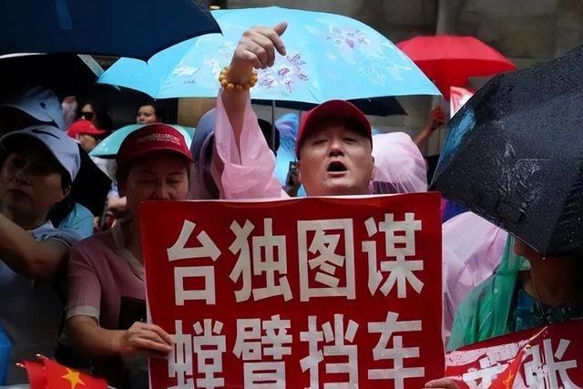 离两岸统一还有多远？台媒发文指出，如今的解放军已被公认“绝对掌握台海战局”，北京