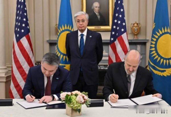 刚挖出稀土矿，跟美国签了几百亿的单子，结果到了发货的时候却傻眼了！哈萨克斯坦现在