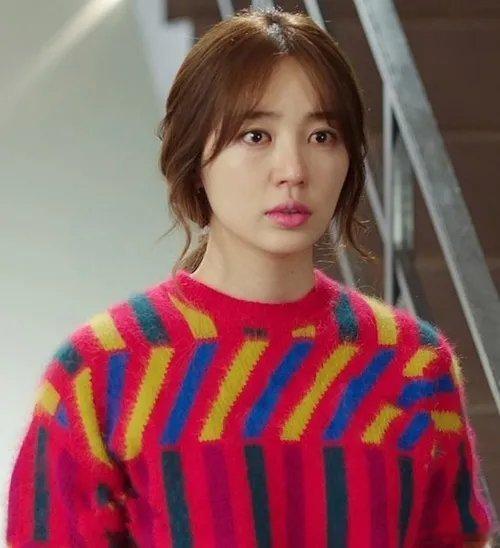 提到以前的女装就不得不想到韩剧十几年前的韩剧基本上出一部剧经常会爆一串穿搭例如今