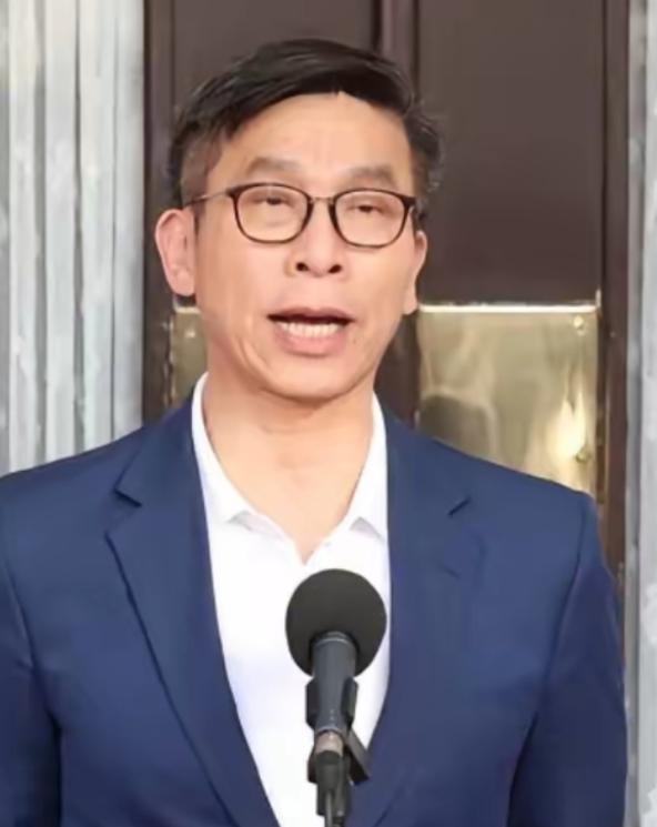 又一个数典忘祖的人在胡说八道。 中国驻以色列大使馆撤离中国人，顺便说持有台胞