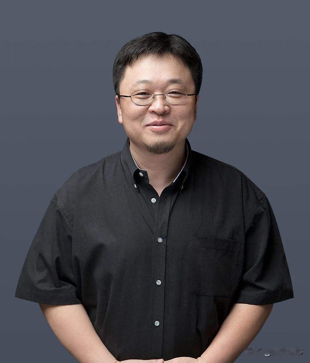 2016年，罗永浩向银行贷款9500万，他打电话给老婆柴静:“你能过来给我按个手