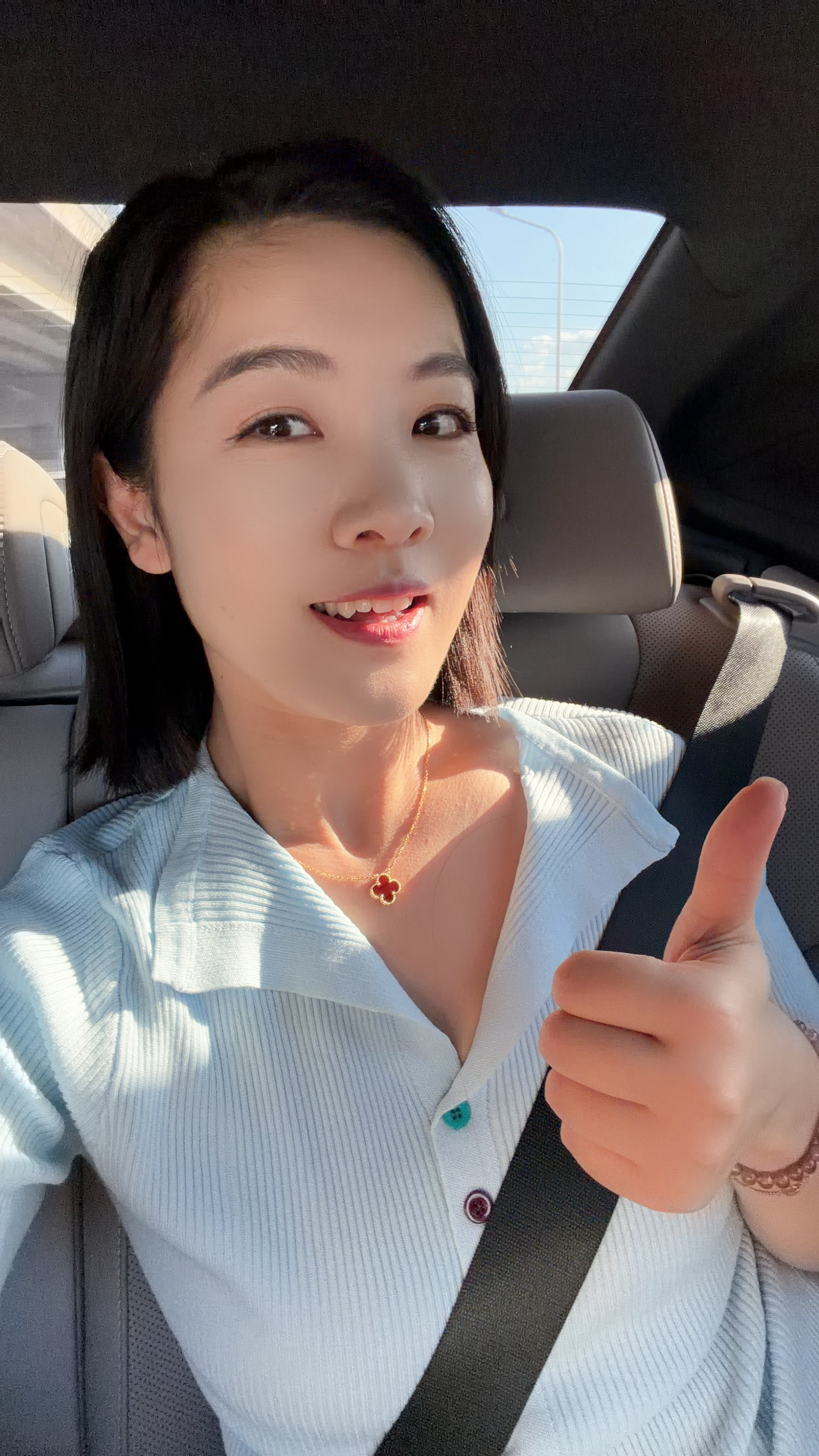 回来啦！返程飞了13个小时多马不停蹄，现在直接从机场去联想世界杯嘉年华时间刚刚好