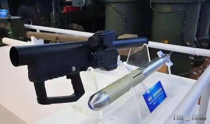 中国“袖箭”导弹真攒劲！3万一发，轻得很，打得美军贵家伙慌神咧咱中国的“袖箭”