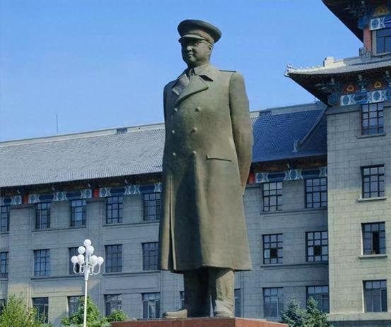 陈赓英年早逝，李克农摔碎酒杯：陈赓不在以后，喝酒没有一点味“1961年3月14