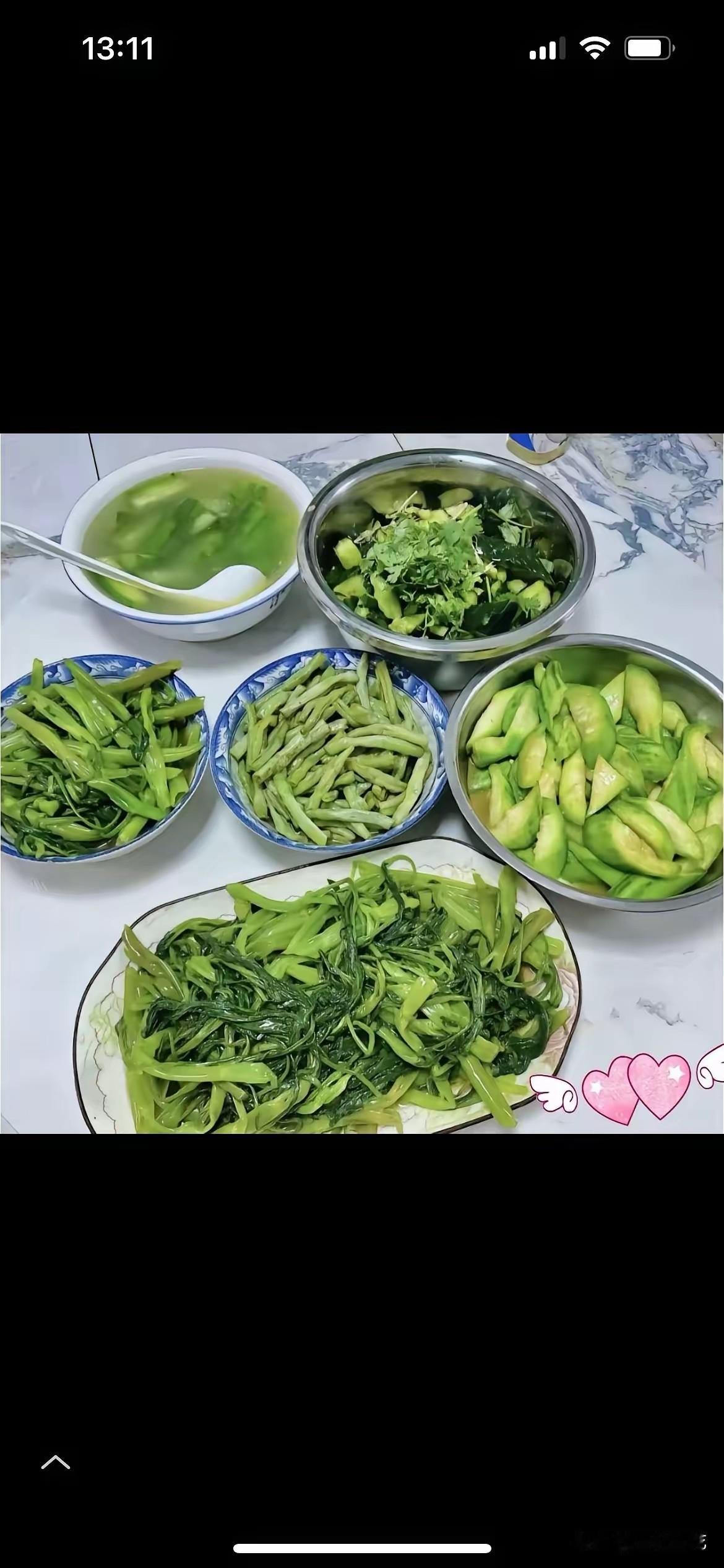 这一桌莱，如果长期吃下去，人最容易晕倒，人体缺少营养身体就容易拖垮，毛病就上身。