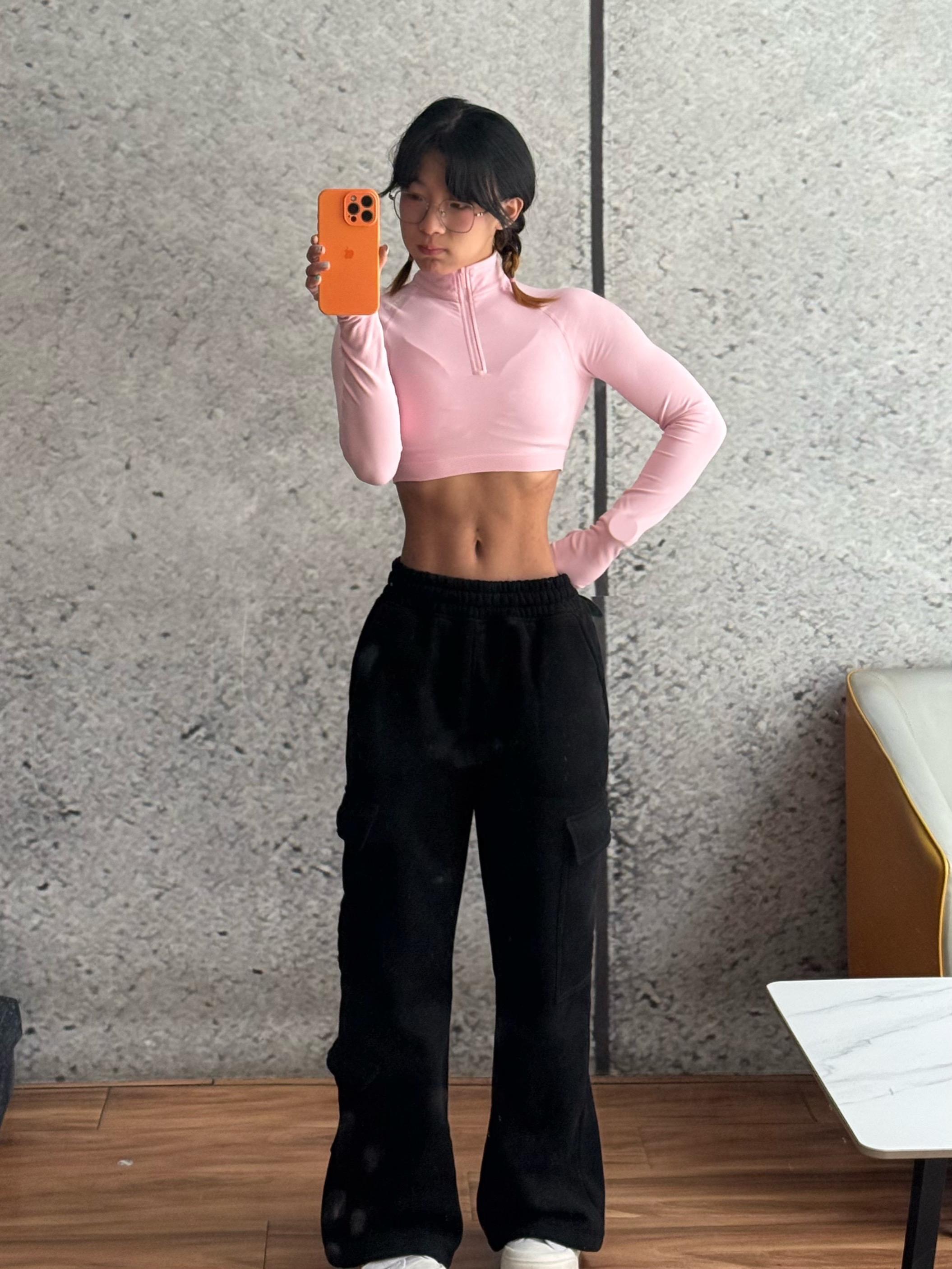 别人都是玩梗，只有我的身材是真曼妙。