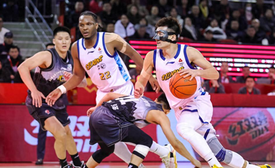 CBA一夜两大超级大冷门！全联盟第1输给第13：山东23分逆转失败CBA常规