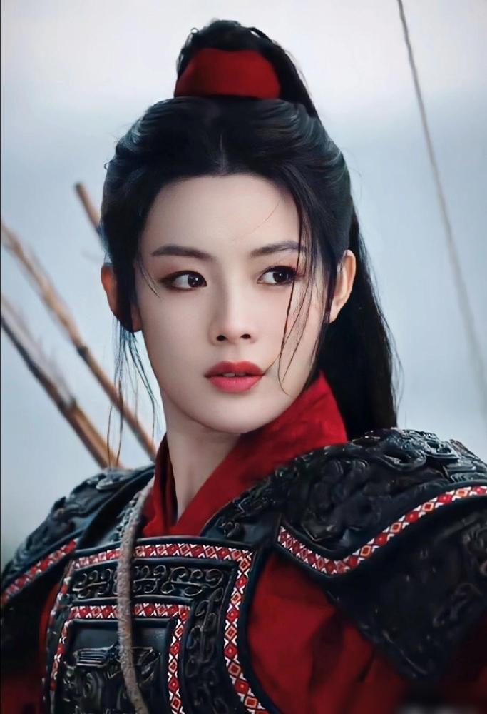 凌晨三点，吴京被一个电话叫醒。原定女主那尔那茜，撤了。吴京导的新片《镖人》当