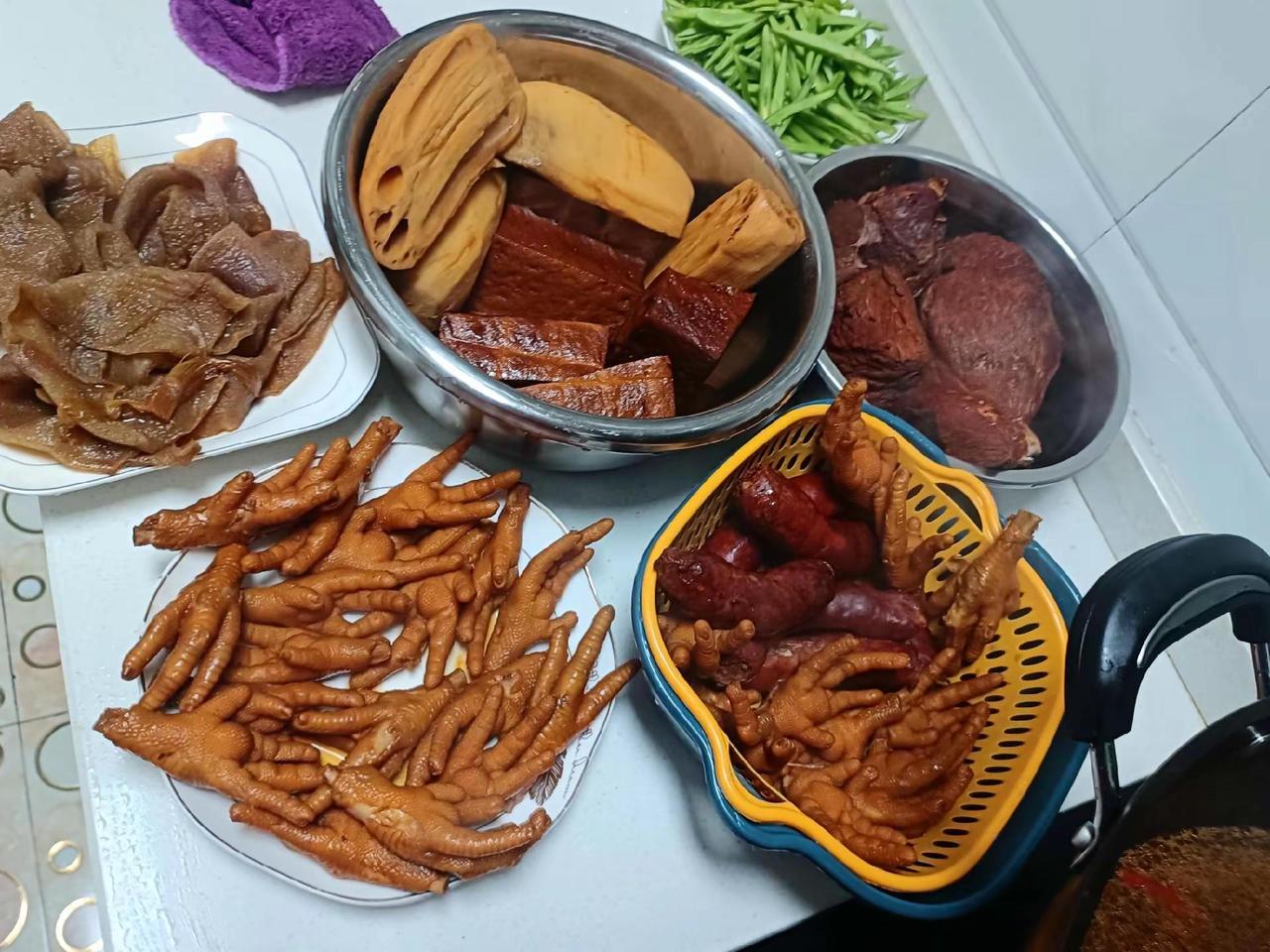 也勉强过一个简简单单的年