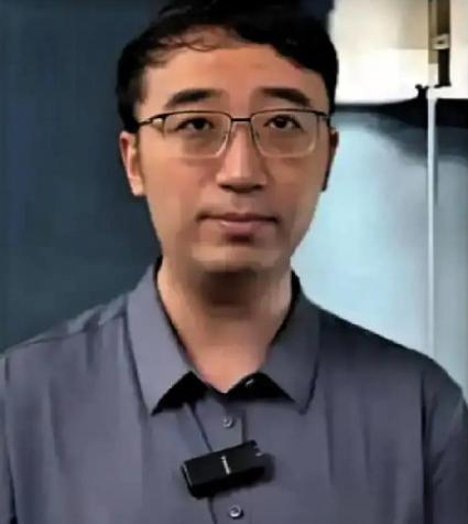清华北大双料学霸李永乐，在北京找工作的过程中处处碰壁，外企不要他，500强也不要