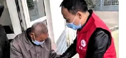江苏无锡发生一起令人唏嘘的事情：无锡一张爷爷，30岁起独自生活，居委会无偿照顾张