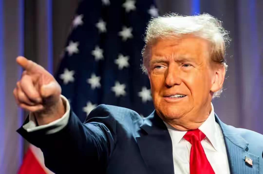 特朗普这回真要把“狼牙棒”当甘蔗啃了？美军精锐倾巢出动，第82空降师联手海军陆战