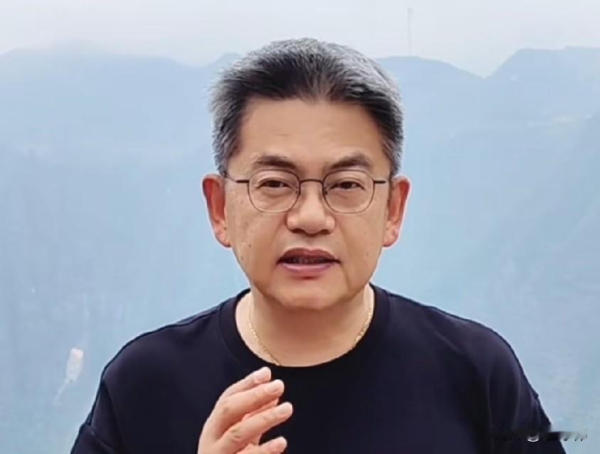 老詹会退役吗？苏群谈詹姆斯：“詹姆斯这个赛季结束以后。”“是退役还是再打